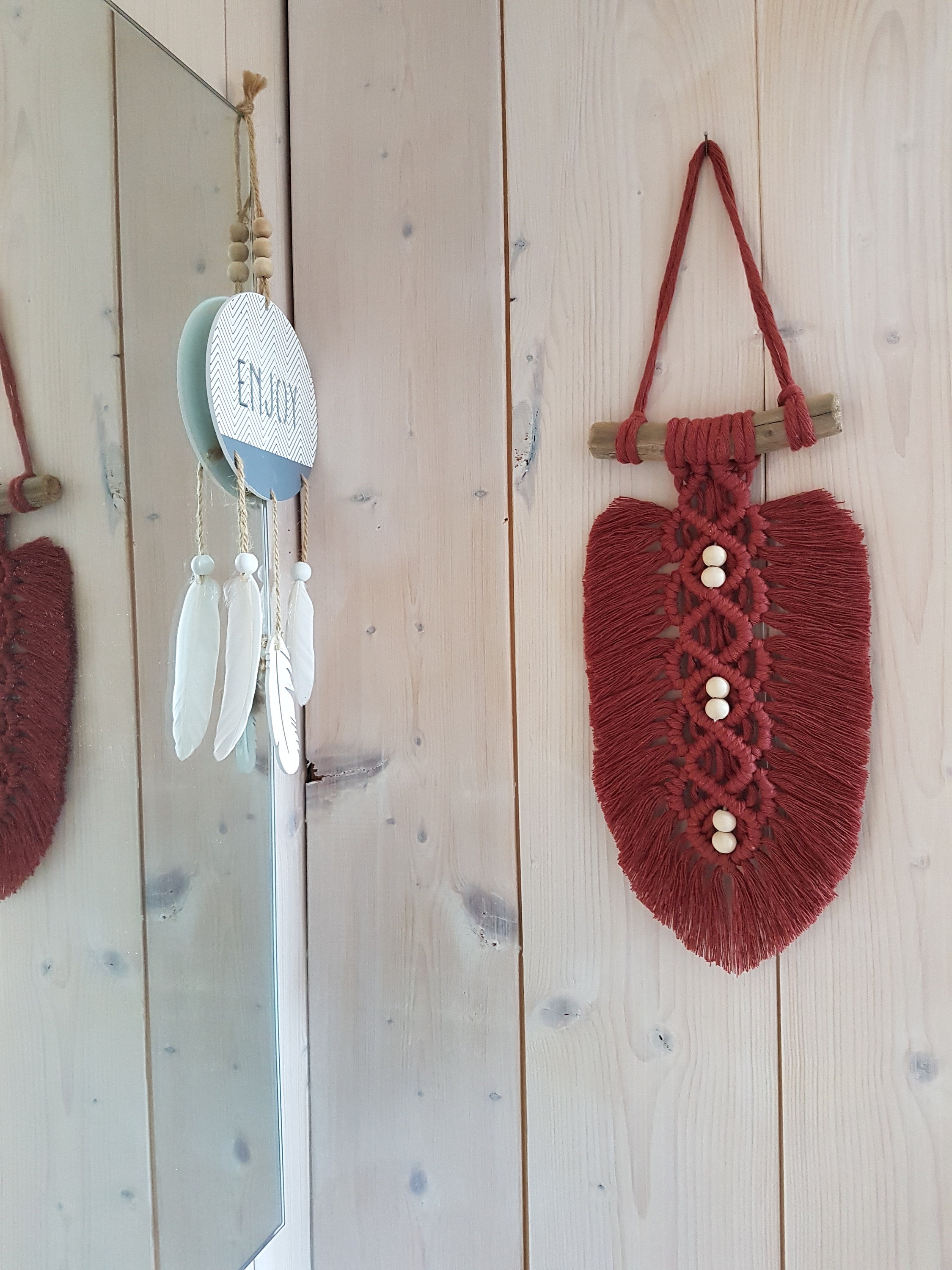 Décoration Murale, Maxi Plume sur Bois Flotté, avec Perles Naturel