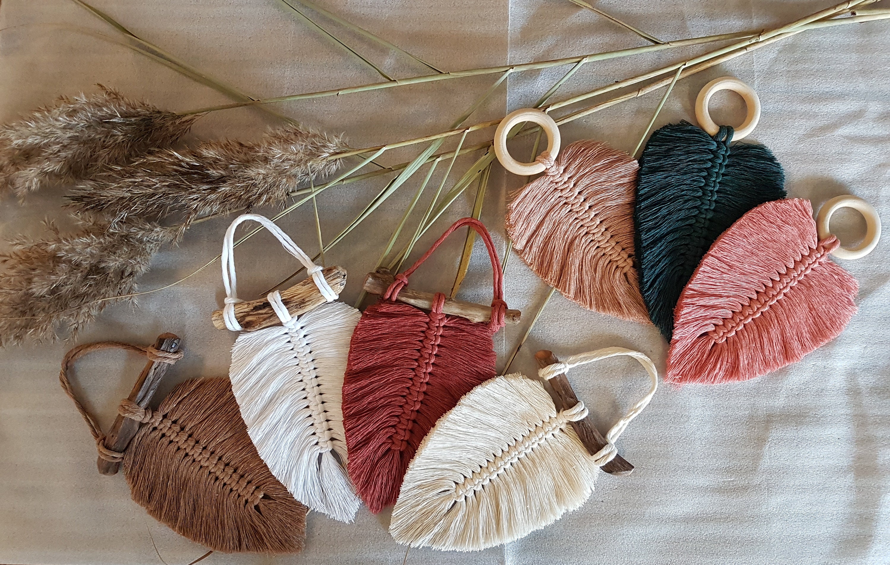 Feuille Décorative sur Bois Flotté ou Anneau Bois