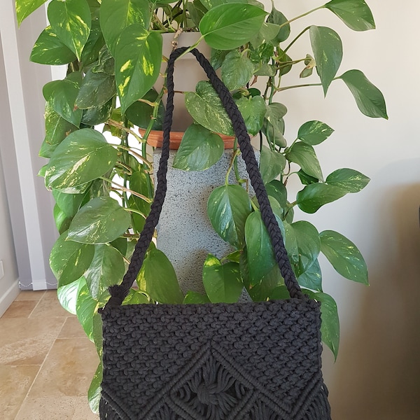 Sac pochette noir macramé "BARBADE"