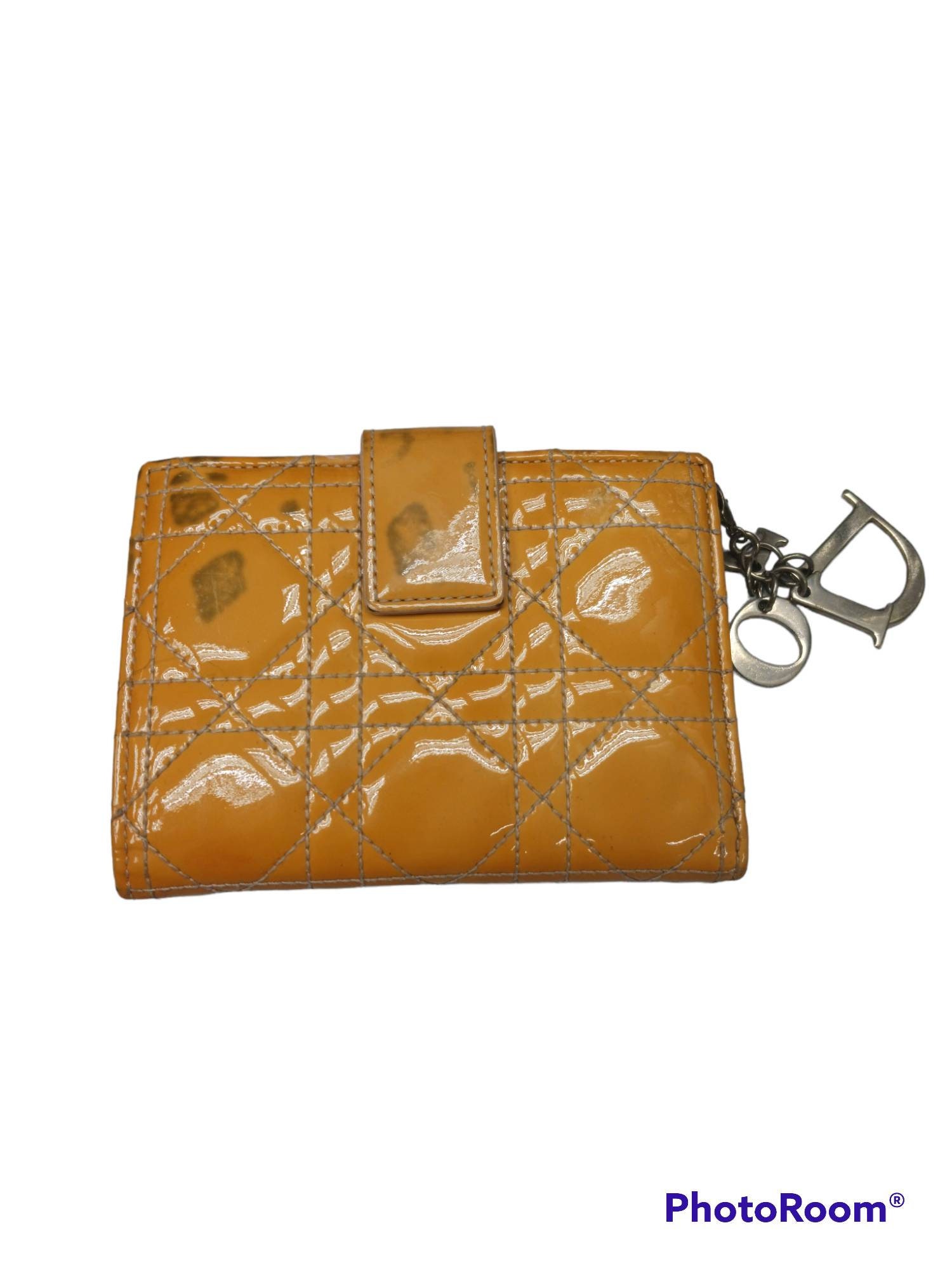 90's Vintage Louis Vuitton epi brown clutch purse. LV epi pouch for un –  eNdApPi ***where you can find your favorite designer  vintages..authentic, affordable, and lovable.