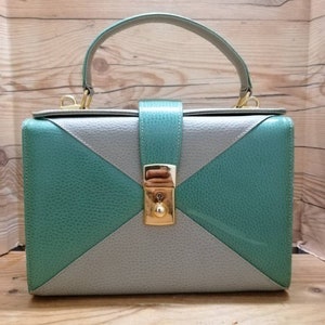 Vtg impresionante Bettina caja cuadrada hombro Cross body bag