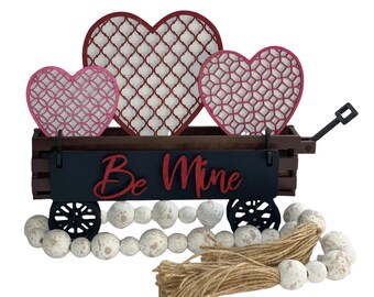 Interchangeable Wagon/ Crate Shelf Sitter - Valentine