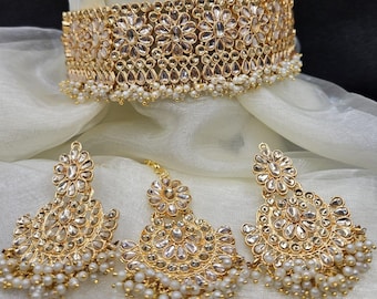 Kundan Choker Set: Bollywood Indian Jewelry with Earrings
