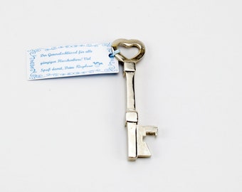 Bottle opener key with heart, bottle opener keychain pendant, silver vintage design, women's, 7 cm, Fairtrade, ringed