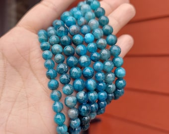blue stone bracelet- crystal jewelry-one of a kind jewelry- blue apatite crystal bracelet-stretch bracelet-gift for her-unique gift
