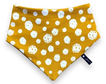 Dreieckstuch "Yellow Dots“ Jersey Schaltuch Lätzchen Tuch Loop Halstuch Baby Kind Kleinkind Gelb Ocker Weiß Gepunktet Spots