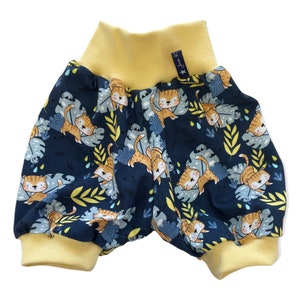 Short bloomers "SkittishTigers" baby pants tiger safari 62 68 74 80 86 92 98 104 110 116 122 128 dark blue tiger palms summer yellow shorts