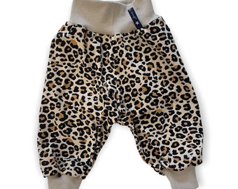 Pump Pants "WildPattern" Baby Pants Leopard Leolook Leo Pattern Leo 62 68 74 80 86 92 98 104 110 116 122 128 Juna Children's Fashion Nature Baby Pants Beige