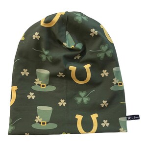 &quot;LuckyCharms&quot; beanie hat, horseshoe hat, lucky charm, green and yellow | reversible beanie | beanie | hat | matching loops in the shop | Juna children&#39;s fashion |