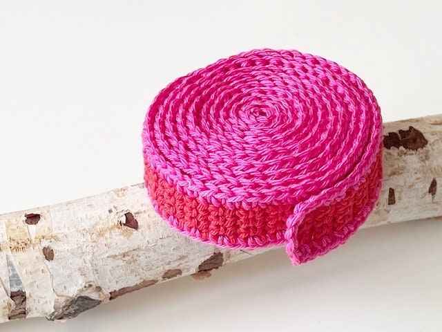 Snail ribbon Waldorf 'BÄNDERSCHNECKE' crocheted approx. 1.54 m fire red pink