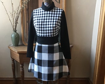 Vintage 1960s Black and White Gingham Knit Dress, Size Small, Vicky Vaughn