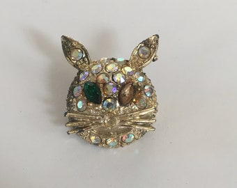 Vintage 1960s costume jewelry rhinestone and gold color bunny rabbit brooch pin pendant