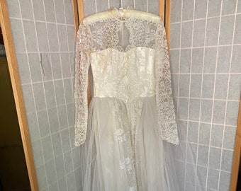 Vintage 1950’s tulle and lace wedding gown