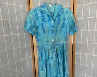Vintage 1950’s blue pattern cotton day dress