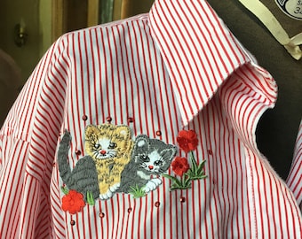 Vintage 1990's Red and White Stripe Cat, Kitten Shirt, size large