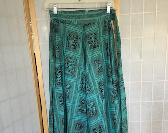 Vintage 1950's Green and Black Novelty Cotton Skirt with paintings!