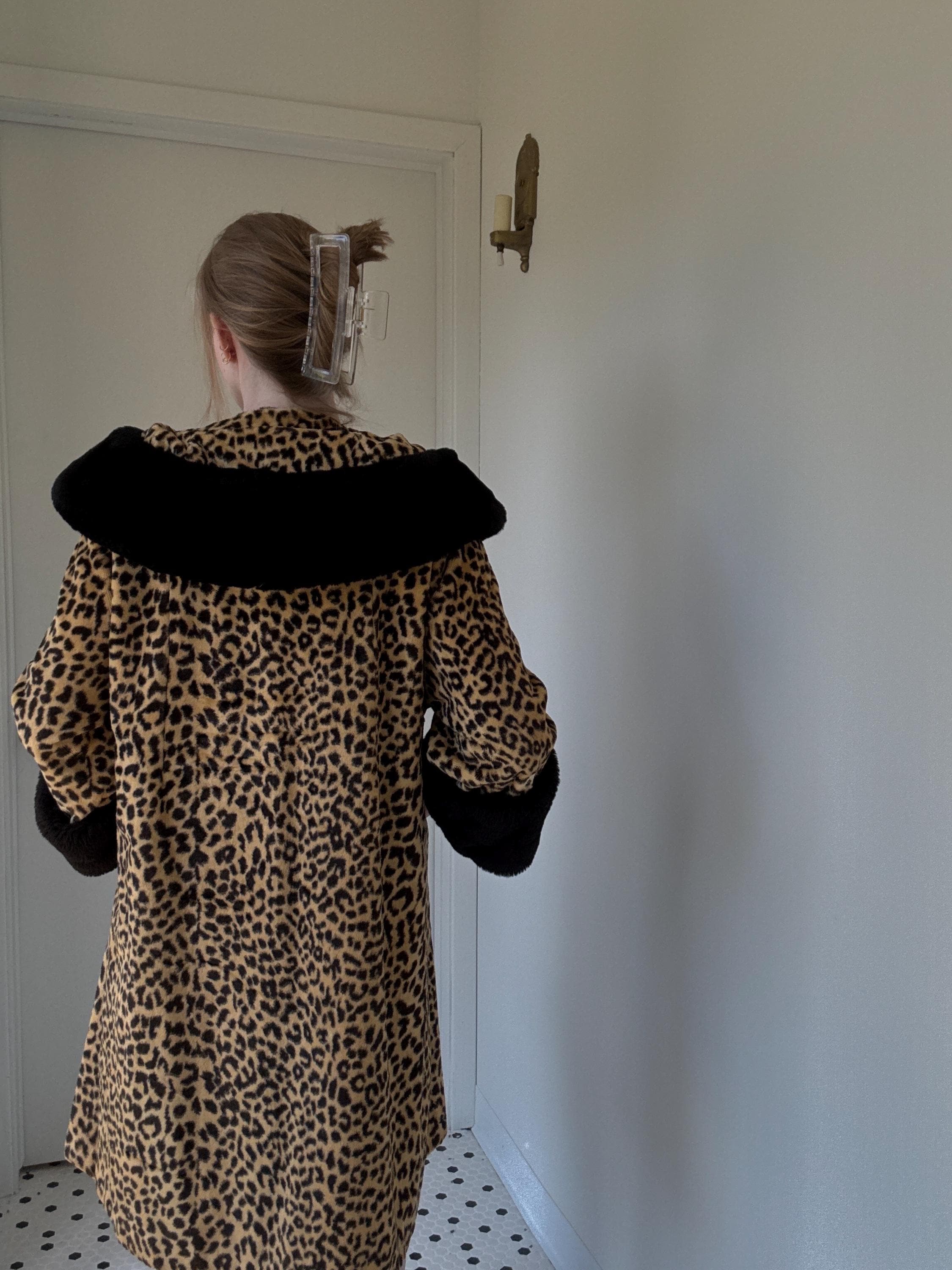 Vintage 1960's Cheetah Print, Leopard Faux Fur Coat, Size