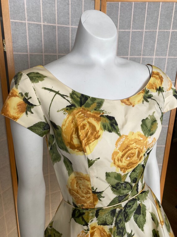 Vintage 1950’s yellow and green rose pattern part… - image 5