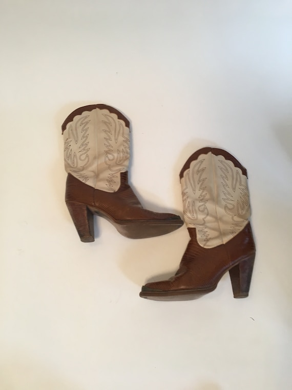 vintage white cowgirl boots