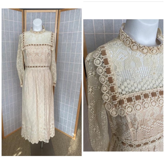 Vintage 1970’s cream eyelet lace sheer dress with… - image 1