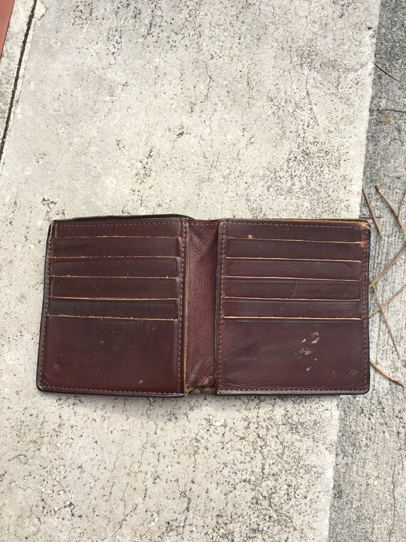 Vintage 1970's Brown Leaf Print Leather Wallet - image 3