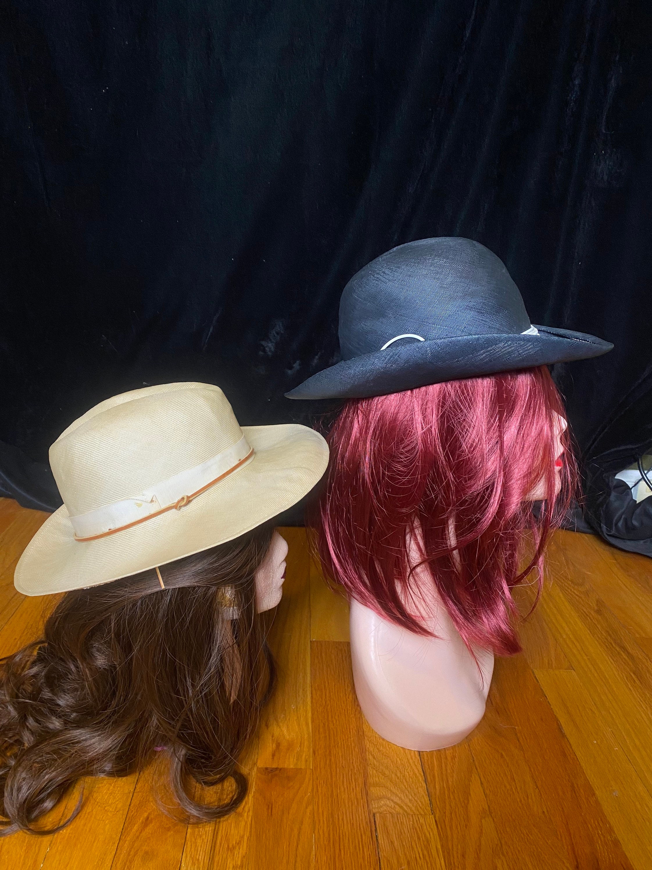 VINTAGE IRENE OF NEW YORK WOVEN STRAW AND PATENT LEATHER HAT A Fashionable Visit to Café Nicholson main image 4