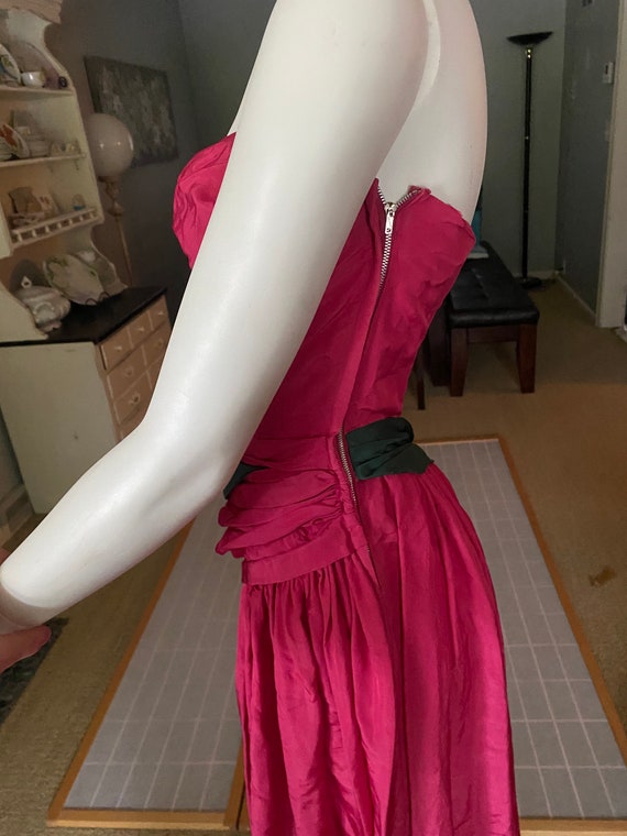 Vintage 1940’s hot pink strapless taffeta ball go… - image 4