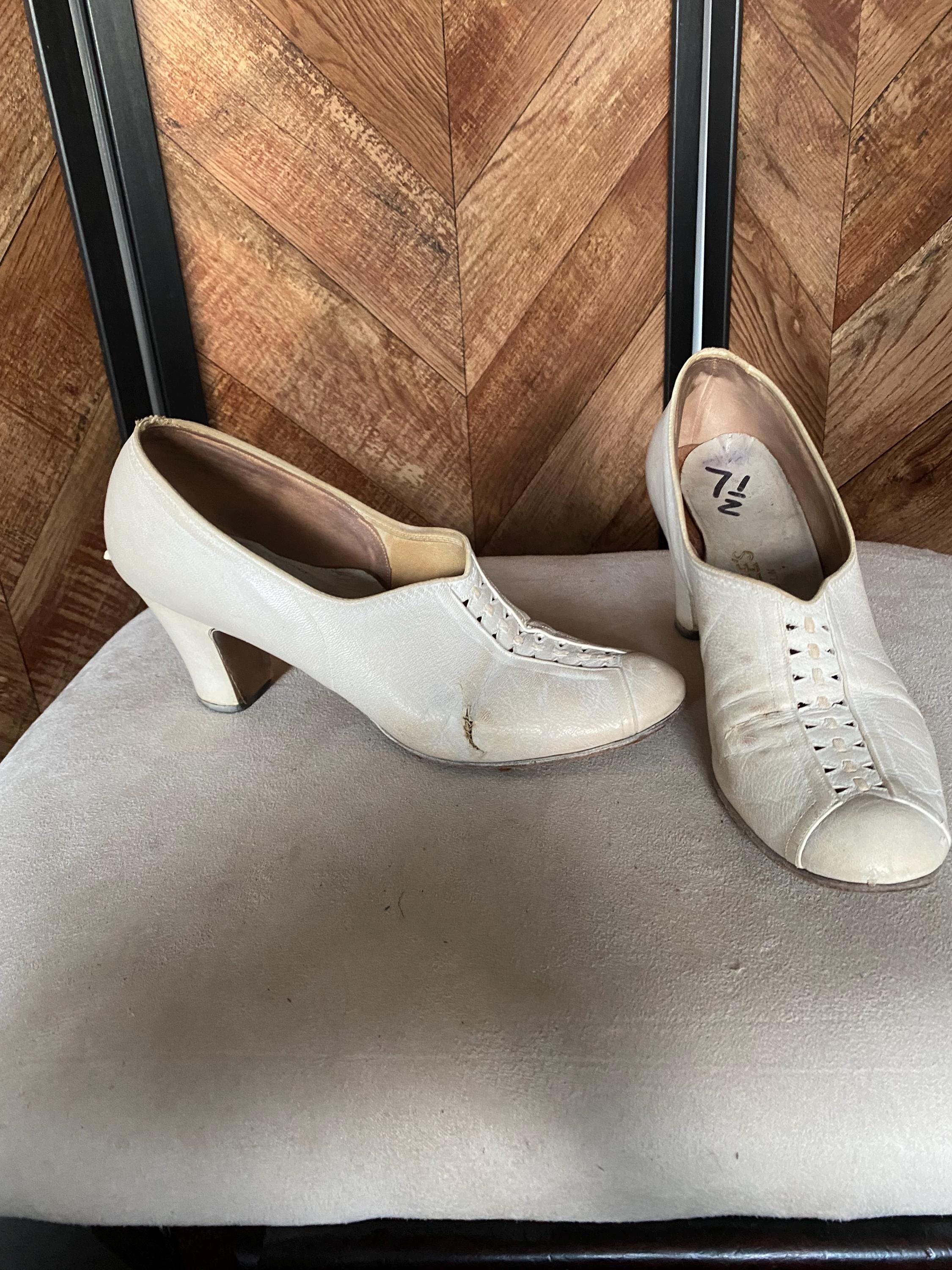 Vintage 1940's White Leather High Heel Shoes, Size 7.5 - Etsy Vintage 1940's White Leather High Heel Shoes, Size 7.5 - Etsy