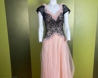 Vintage 1940’s pink and black tulle and lace party dress, size small