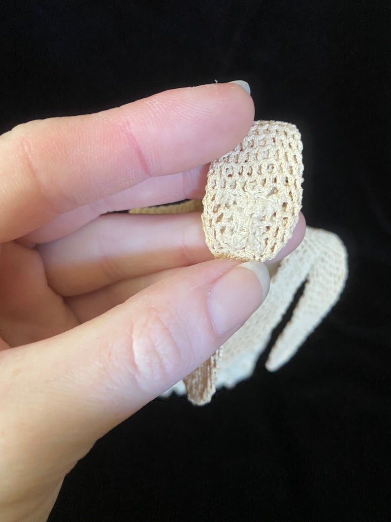 Antique vintage 1910s beige crochet dainty gloves, small image 7