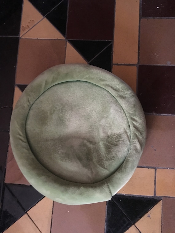 Vintage Green Velvet Hat