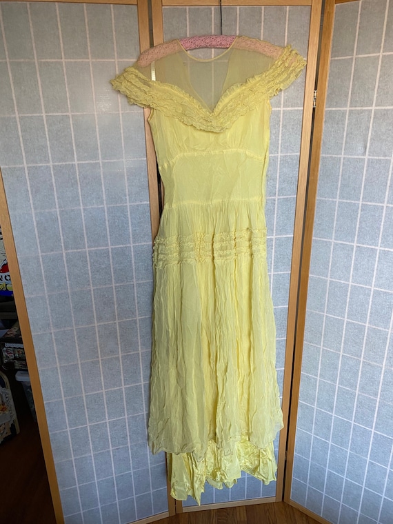 Vintage Antique 1910's 1920's 1930's Yellow Sheer