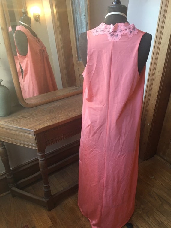 Vintage 1970's hot pink floor length nightie slip… - image 3