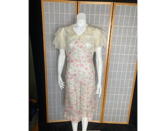 Vestido blanco vintage de 1930 con flores rosas y volantes, talla xs