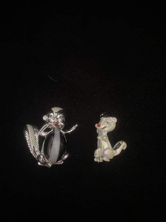 Set of vintage 1950’s 1960’s skunk pins