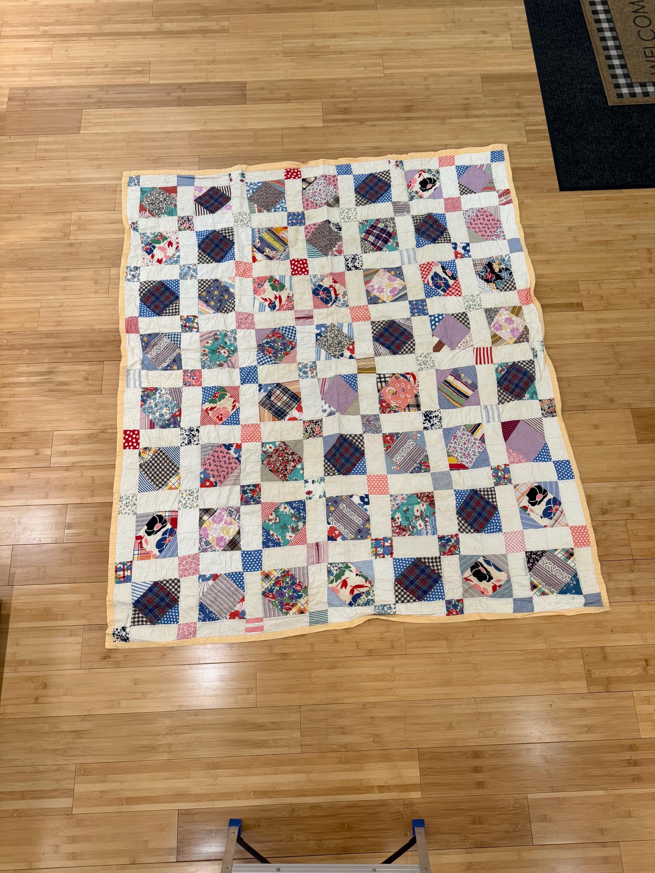 1940年代から1950年代のヴィンテージコットンパッチワークキルト、62 x