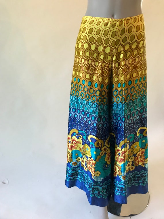 Vintage early 1980s blue teal green yellow, red f… - image 2