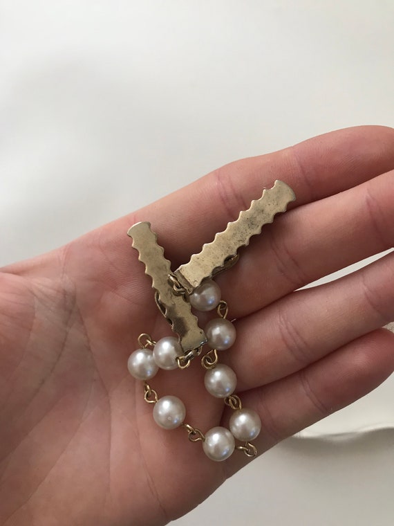 Vintage 1960's White Beaded Faux Pearl and Gold S… - image 3