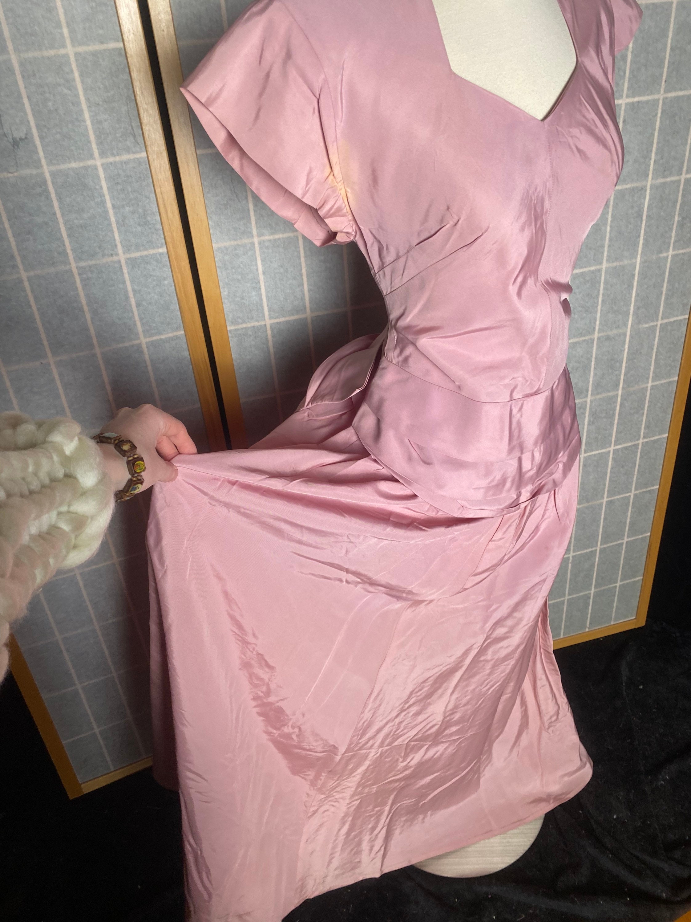 Vintage 1940's Light Pink Full Length Formal Gown Dress With Bow