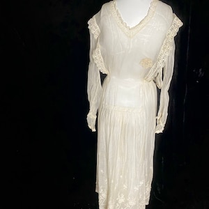 Antique early 1900s Victorian sheer cream overdress, size xs image 3