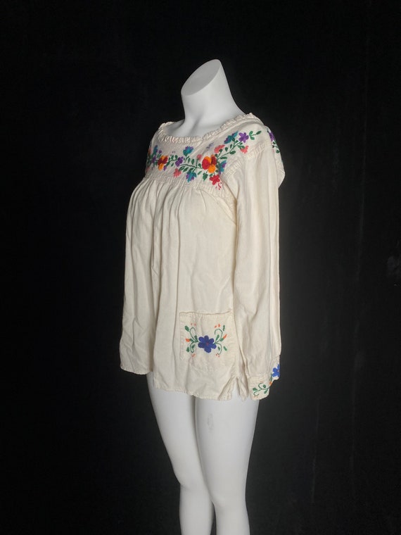 Vintage 1970’s cream cotton blouse with colorful … - image 6