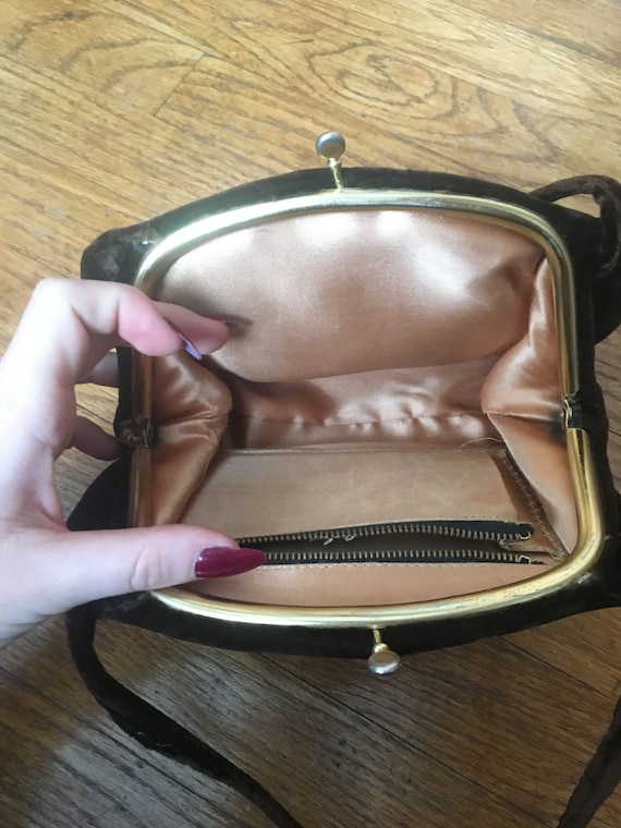 Vintage 1940's Brown Velvet Handbag, Purse - image 2