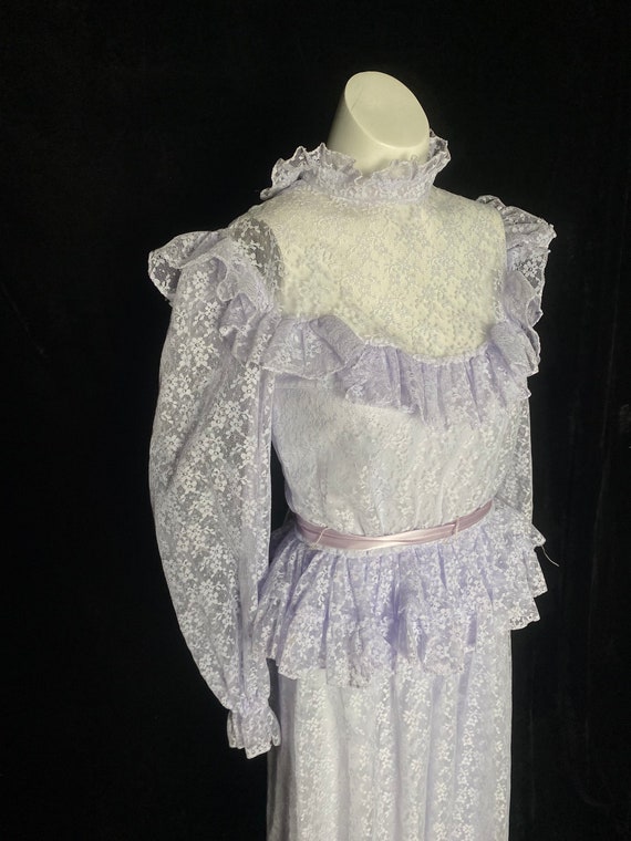 Vintage 1970’s lavender purple lace ruffle brides… - image 2