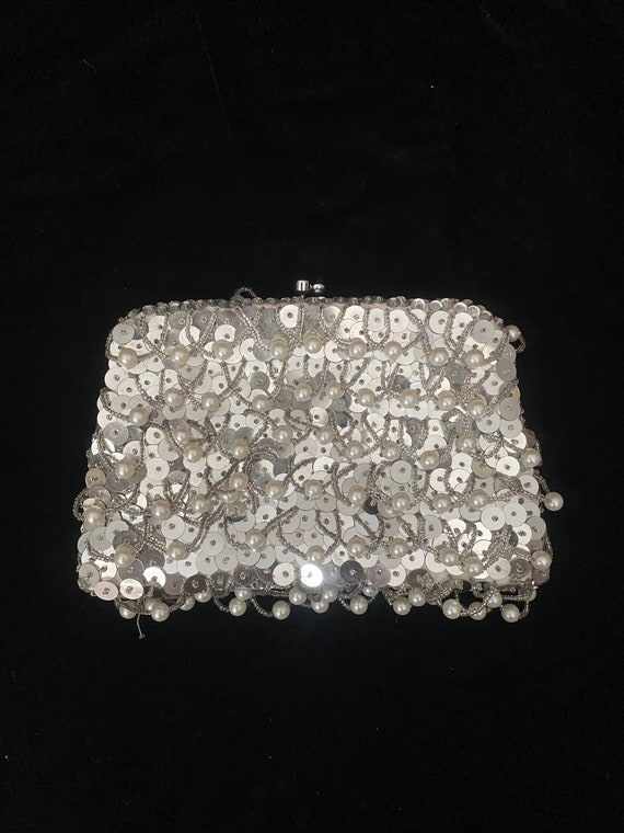 Vintage 1950’s silver sequin and pearl bead clutch