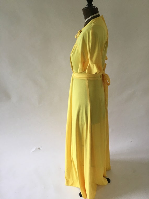 Vintage 1970's Lemon Yellow Polyester Dress size … - image 2