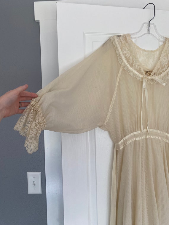 Vintage 1970’s cream beige sheer Gunne Sax dress,… - image 3