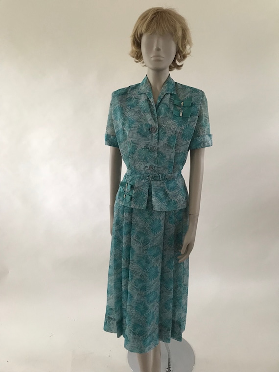 Vintage 1950s bright blue pattern dress with coll… - image 1