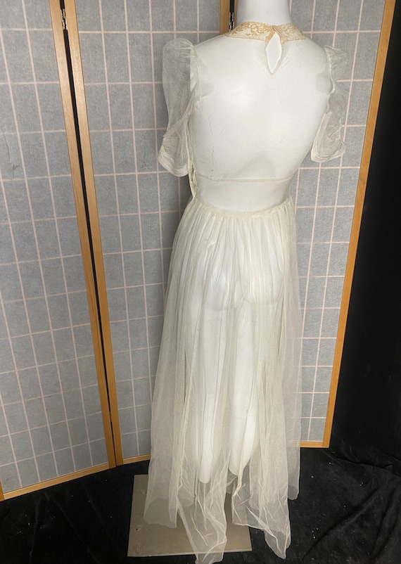 Vintage 1930’s white mesh net dress with liquid s… - image 5