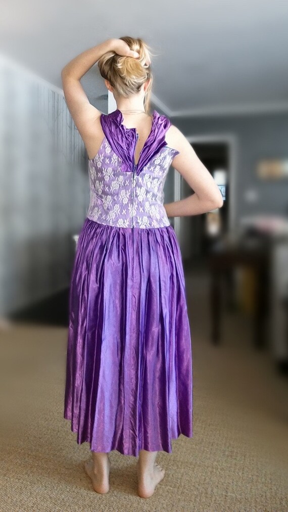 Vintage 1980's Purple Satin Dress With White Lace… - image 3