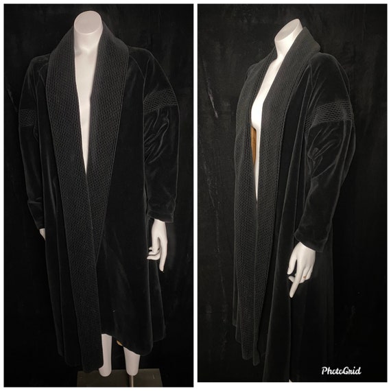 Vintage 1930’s black velvet embroidered opera coat